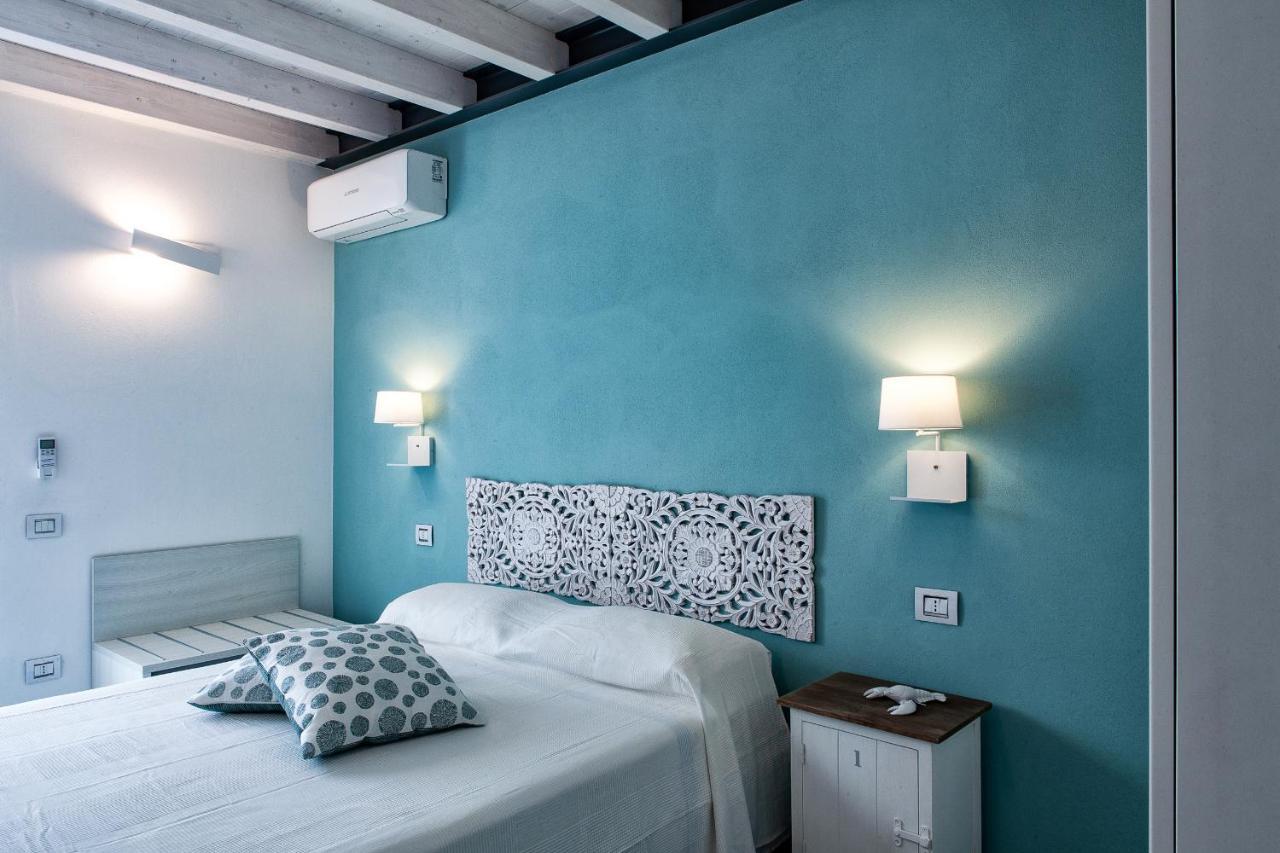 150 Latomare Bed and Breakfast Marina Di Carrara Exterior foto
